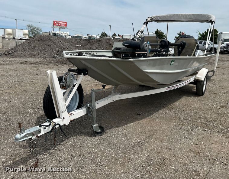 1996 Roughneck boat - EG1489