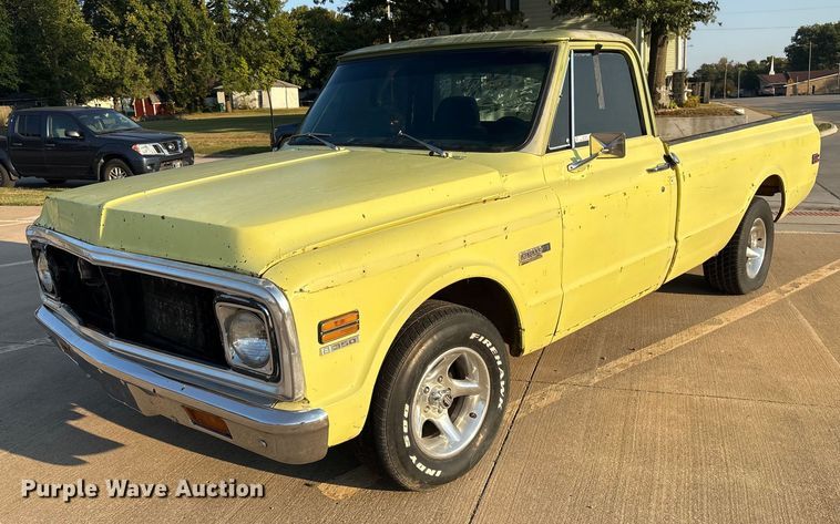 1971 Chevrolet C10 pickup truck - EH7526