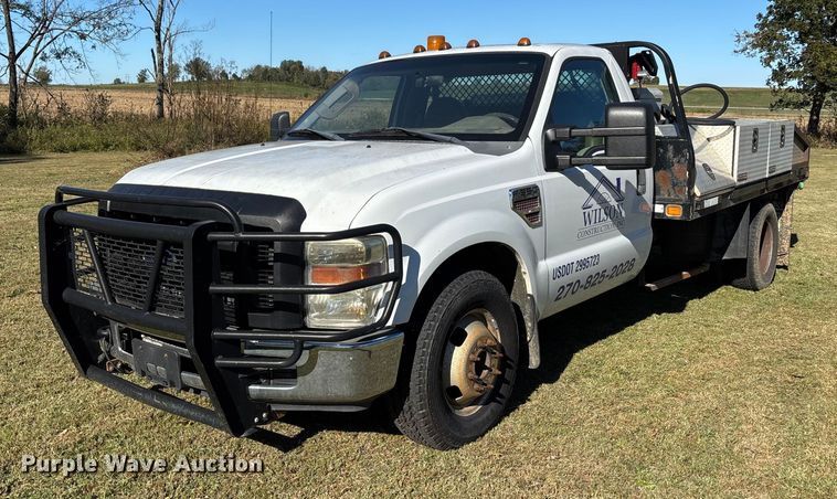 2008 Ford F350 Super Duty XL flatbed pickup truck - EJ7681