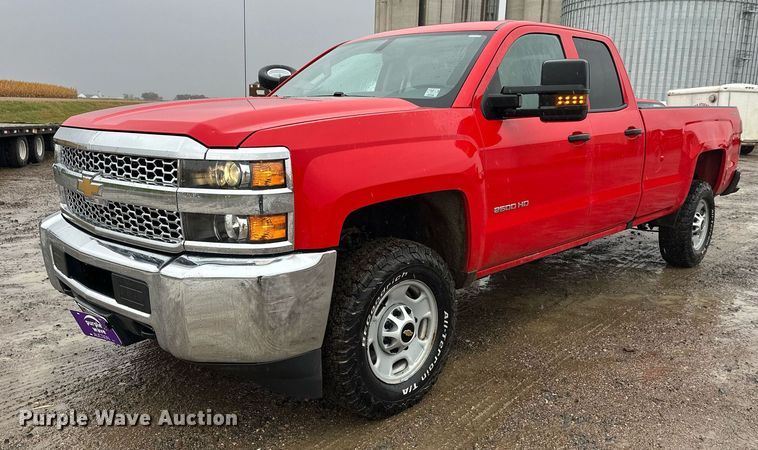 2019 Chevrolet Silverado 2500HD Double Cab pickup truck - EL0033