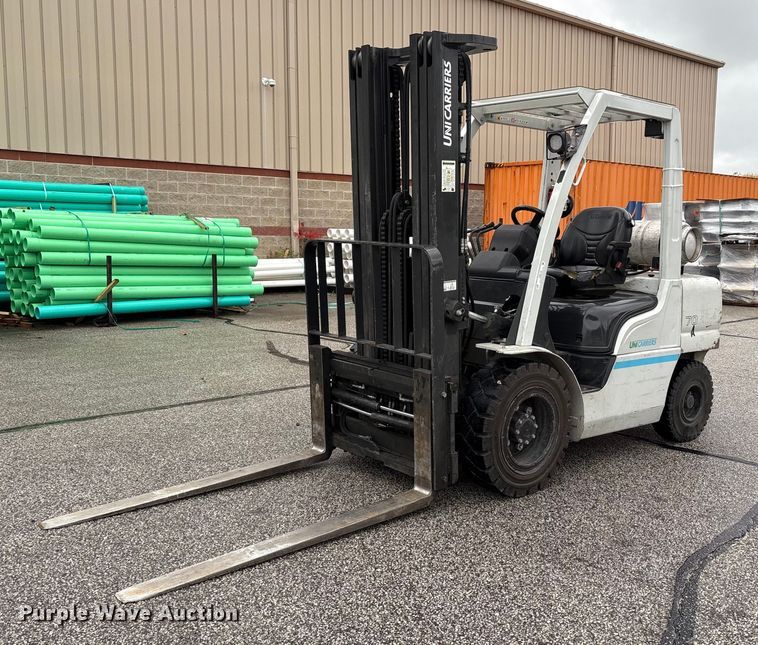 2017 UniCarriers PF70 forklift - EM6135