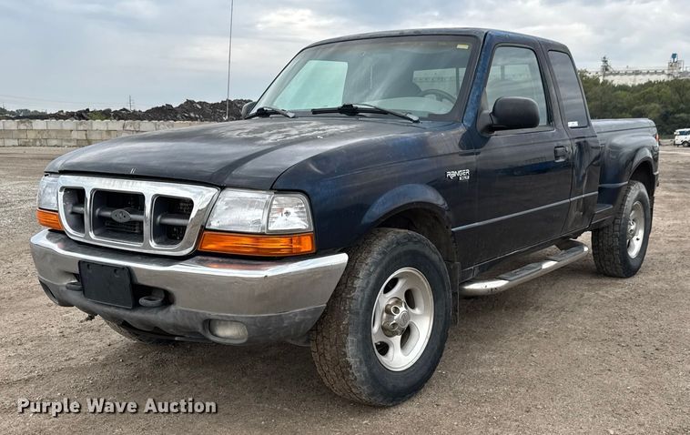 1999 Ford Ranger XLT SuperCab pickup truck - EM8413