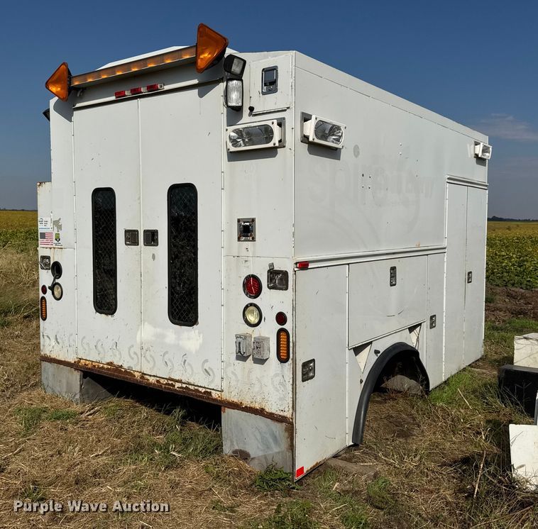 (2) Omaha Standard utility beds - EM8449