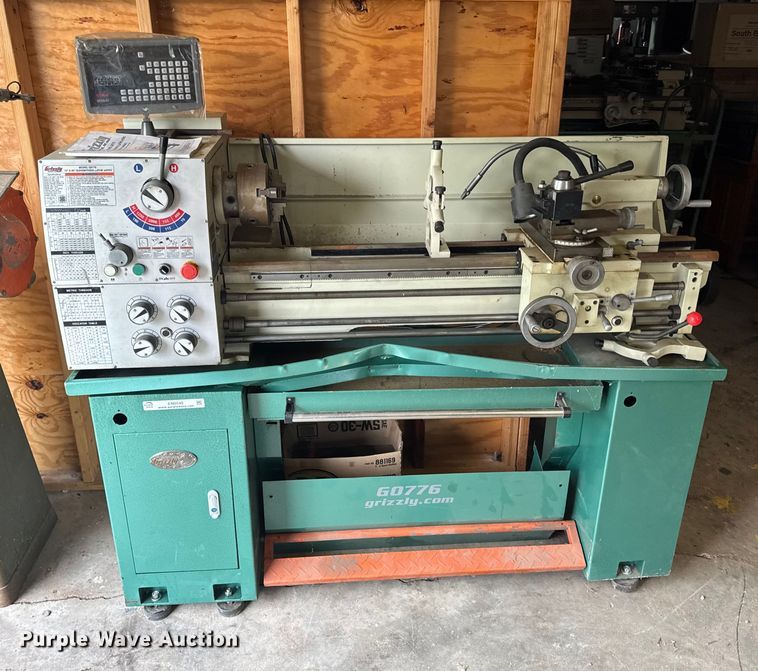 2018 Grizzly G0776 lathe - EN0540