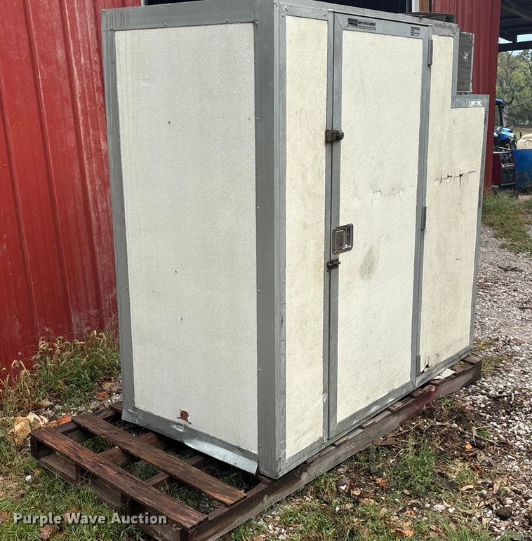 Equipment Innovators Omnicube refrigerator - EN5699