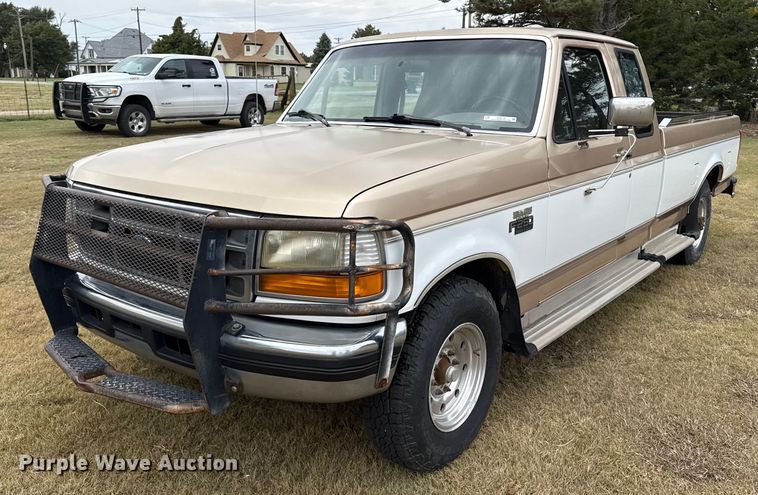 1997 Ford F250 SuperCab pickup truck - EP0718