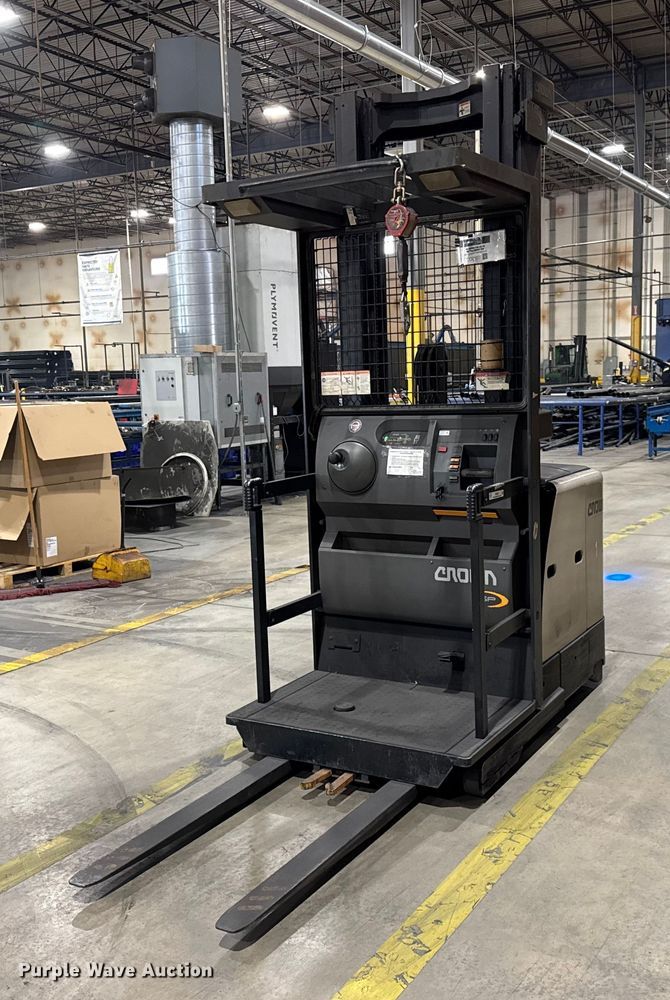 2016 Crown SP3520-30 order picker - ER0201