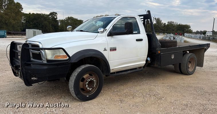 2011 Dodge Ram 5500 flatbed truck - ET7161