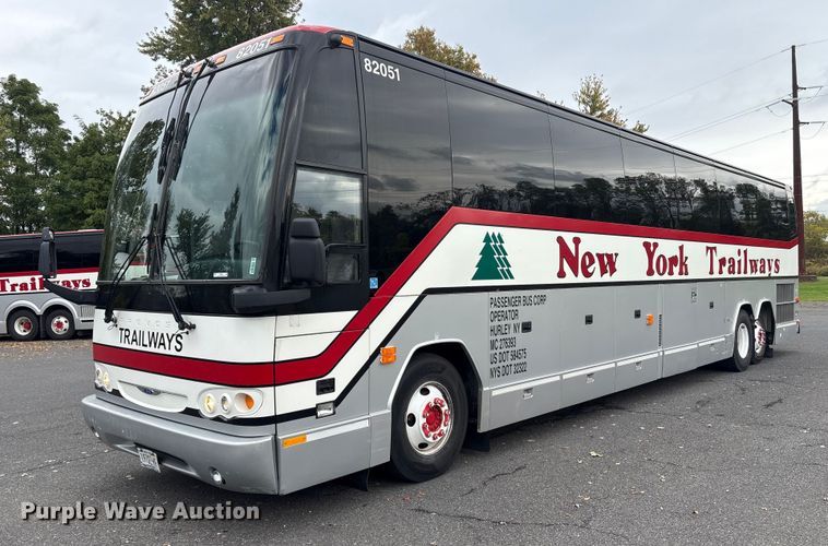 2005 Prevost H3-45 Coach Bus - ET8586