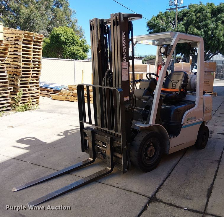 2017 UniCarriers PF50 forklift - EU2586