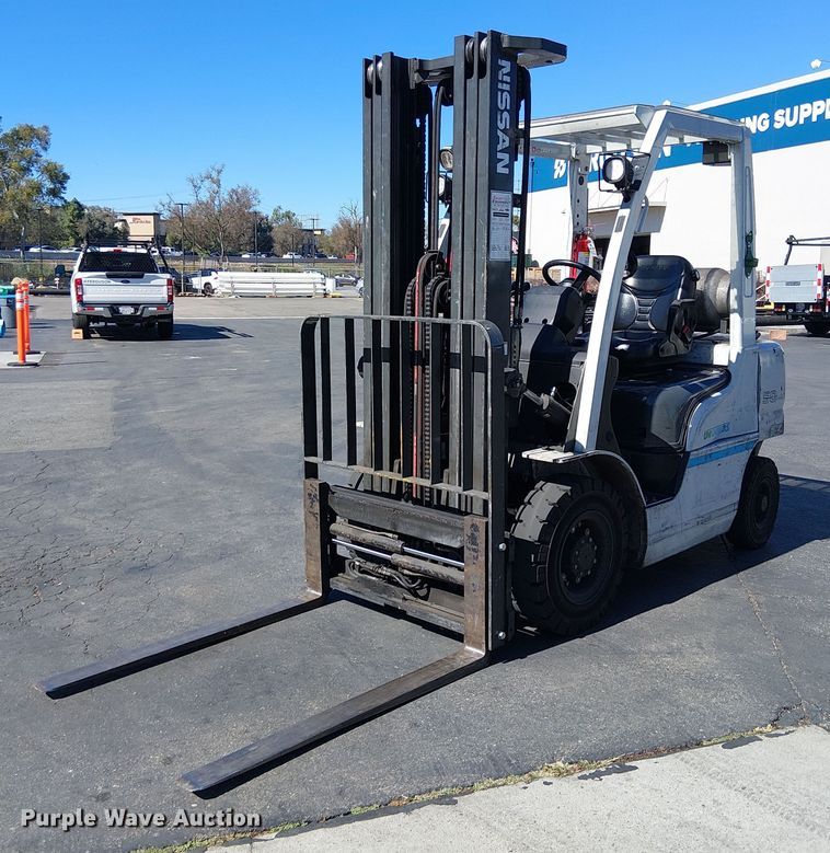 2016 UniCarriers PF50 forklift - EU2587