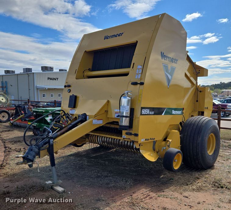 2020 Vermeer 605N round baler - EU3979