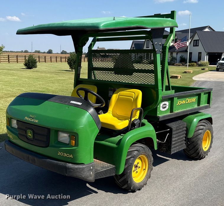2016 John Deere ProGator 2030A utility vehicle - EU5090
