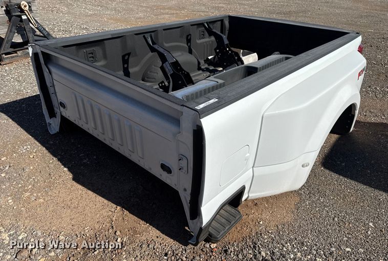 Ford pickup truck bed - EU5186