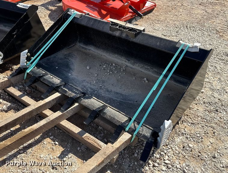 Land Pride AP-HD68LLT skid steer bucket - EU5261