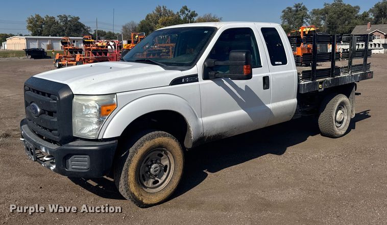 2016 Ford F350 Super Duty XL SuperCab utility bed pickup truck - EU6138