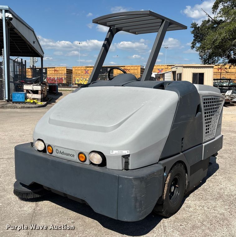 Advance SW8000 sweeper - EU7052