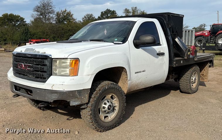2013 GMC Sierra 2500HD bale bed pickup truck - EV3194
