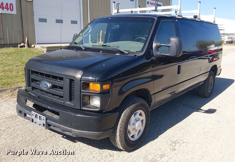 2008 Ford E350 van - EV5369