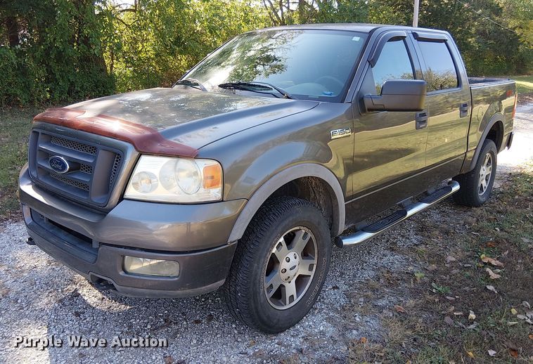 2004 Ford F150 SuperCrew pickup truck - EV5372