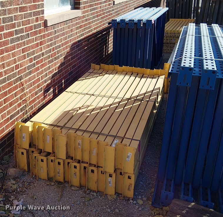 T-bolt pallet racking - FB4469