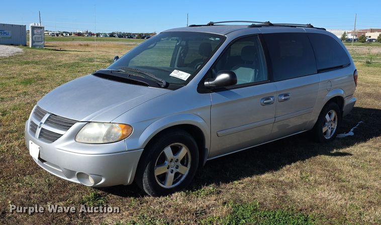 2005 Dodge  Grand Caravan  van - FI0576