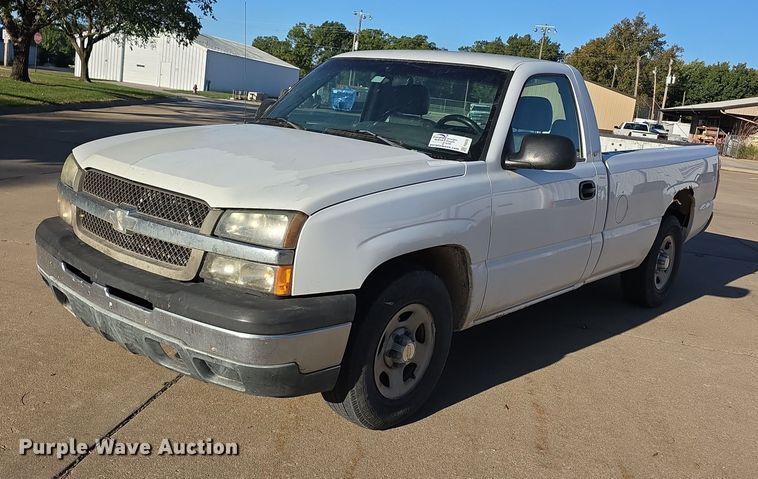 2003 Chevrolet Silverado 1500 pickup truck - FI0578