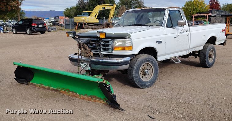 1997 Ford F250 XL pickup truck - IP9723