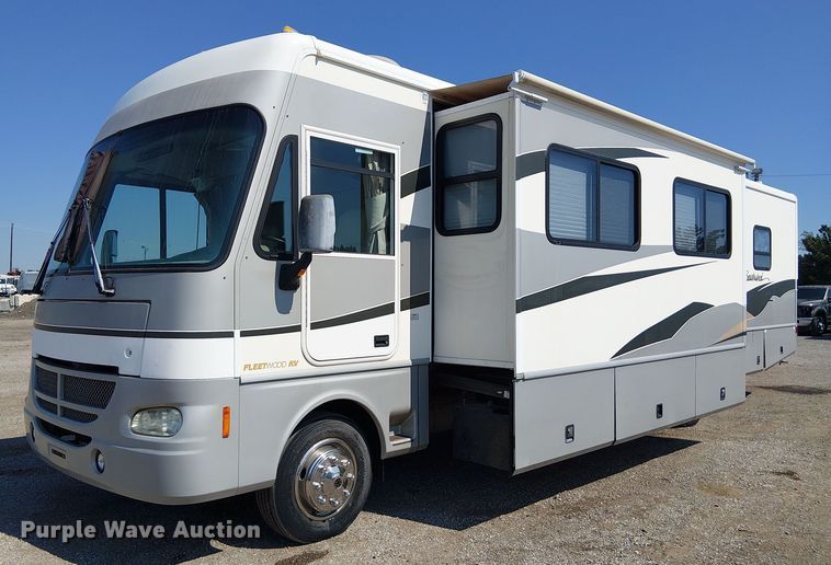 2003 Fleetwood Motor Homes Southwind RV - NU9730