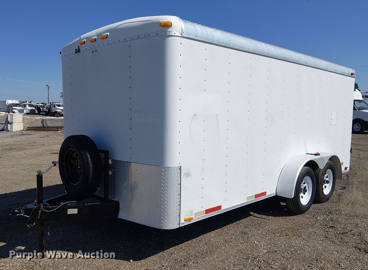 2001 Forest River CM716TA2 enclosed cargo trailer - NU9743