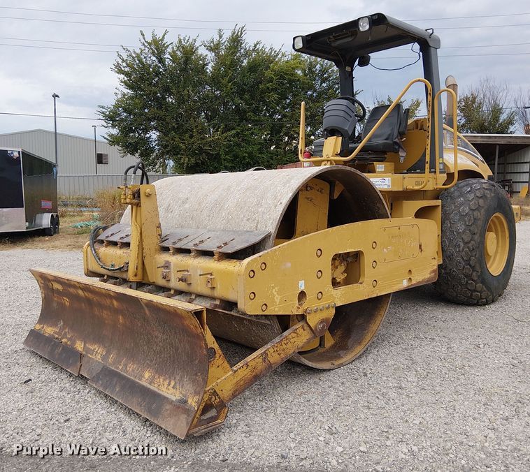 2005 Caterpillar CS-563E single drum vibratory roller - DJ7870