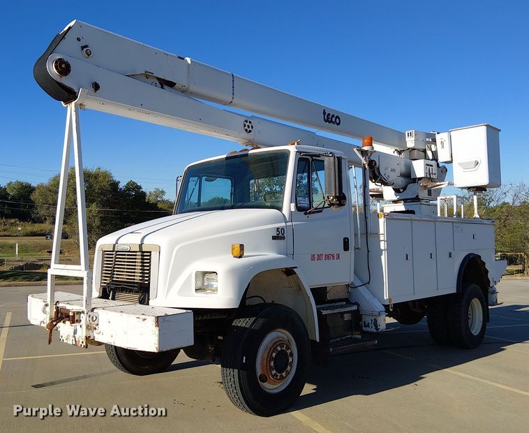 1998 Freightliner FL80 bucket truck - DJ7893