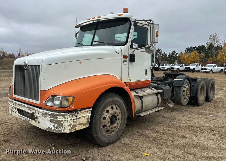 2007 International 9400i semi truck - DW4321