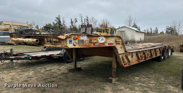 1971 Freuhauf TCW42HL drop deck equipment trailer - DW4323