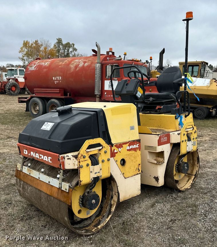 2004 Dynapac CC122 double drum vibratory roller - DW4331