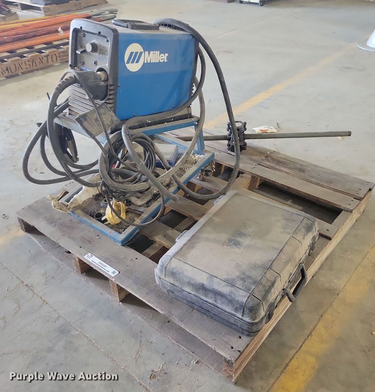 Miller Spectrum 875 plasma cutter - DX6523