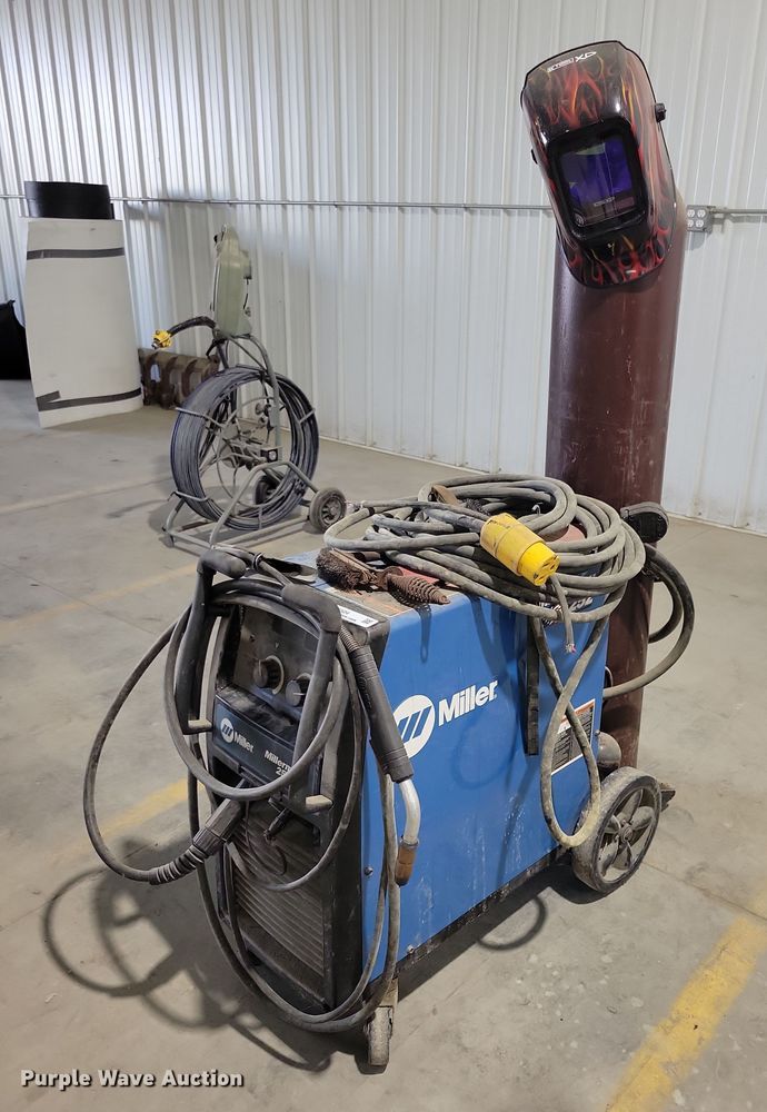 Miller Millermatic 252 welder - DX6524