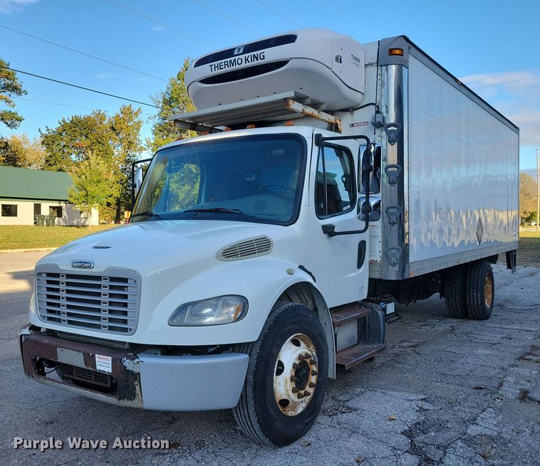 2013 Freightliner Business Class M2 refrigerated truck - DX6551