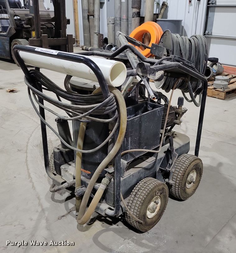 Mi-T-M 1502 hot pressure washer - DX6559