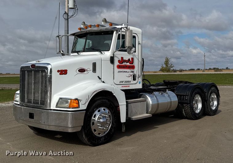 2006 Peterbilt 385 semi truck - EA1978