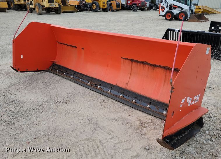 2007 Bobcat skid steer snow pusher - EA2678