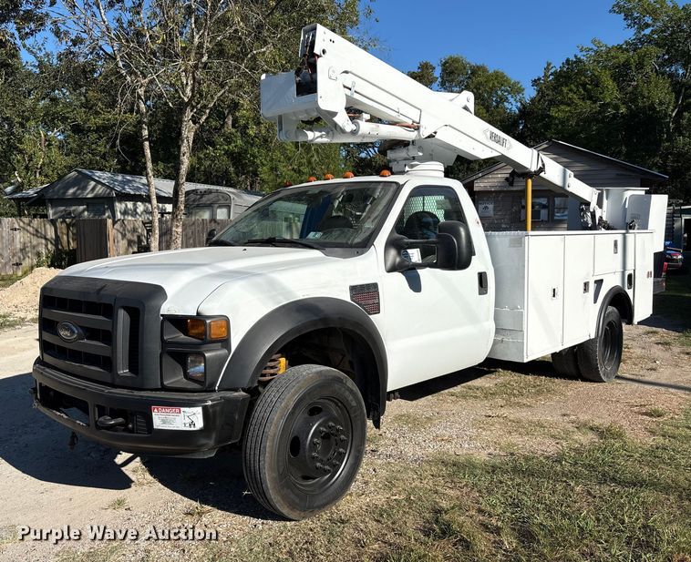 2008 Ford F550 Super Duty bucket truck - EA6990