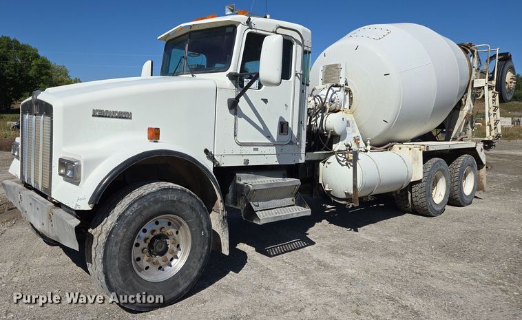 1998 Kenworth W900 ready mix truck - EB1054