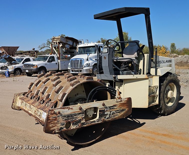 1998 Ingersoll Rand SD-70F Pro Pac single drum vibratory roller - EB8396