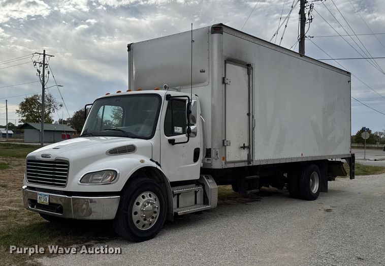 2017 Freightliner M2 box truck - ED1529