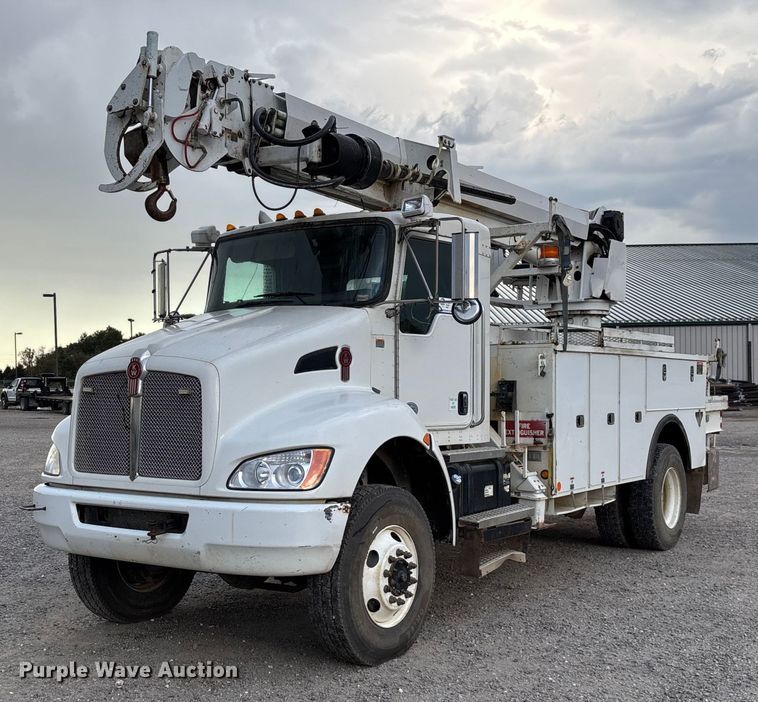 2011 Kenworth T370 digger derrick truck - ED2287