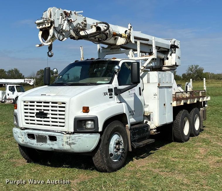 2006 Chevrolet C8500 digger derrick truck - ED2297