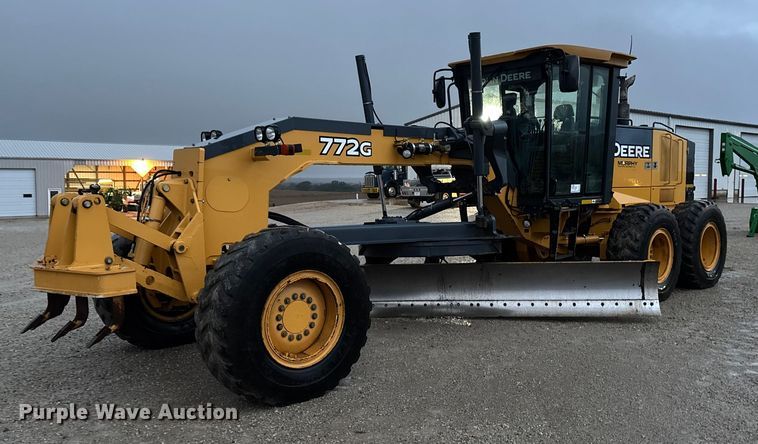 2010 John Deere 772G motor grader - EE4020