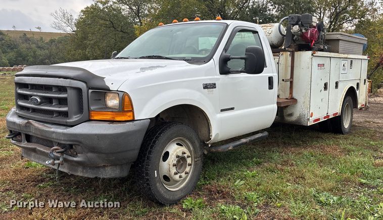 2001 Ford F550 utility / service truck - EE4116
