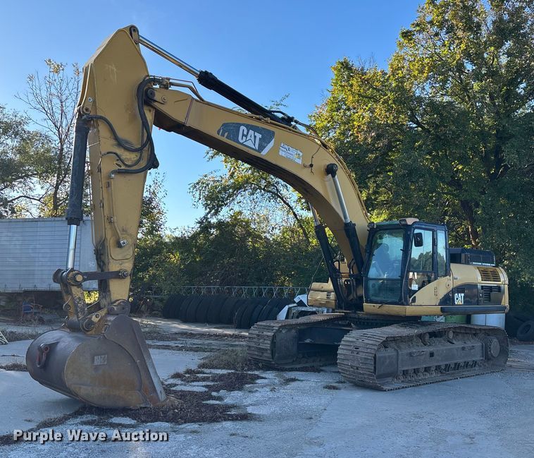 2008 Caterpillar 330D excavator - EE4203